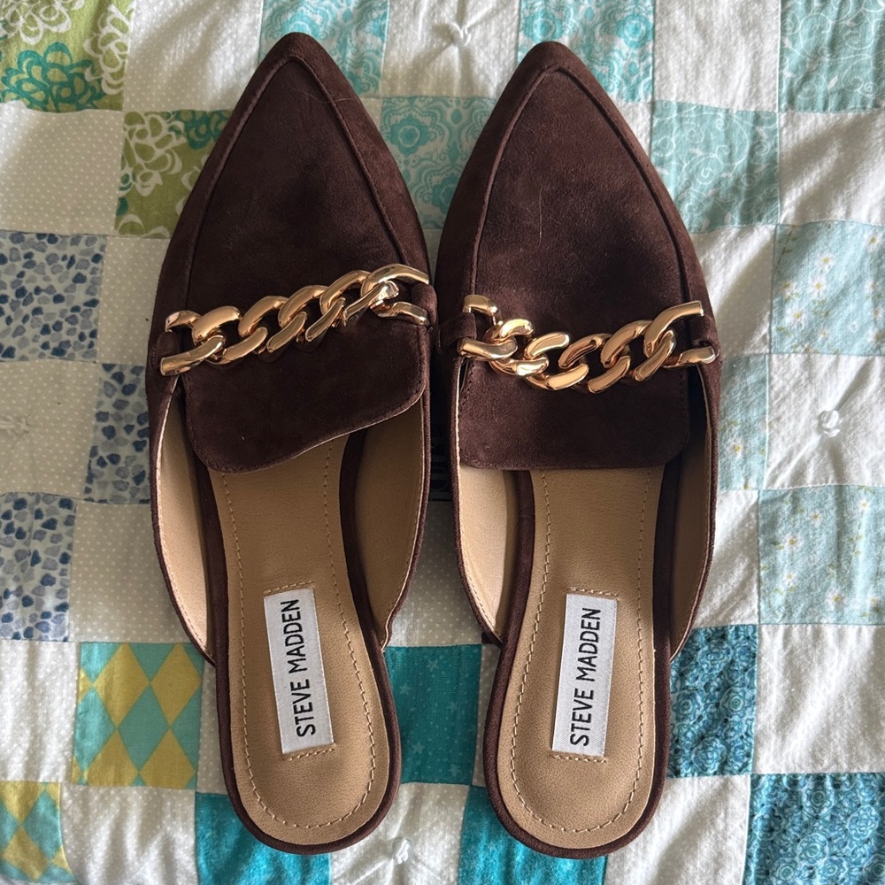 Steve Madden Brown Suede Pointed Chain-Accent Mules